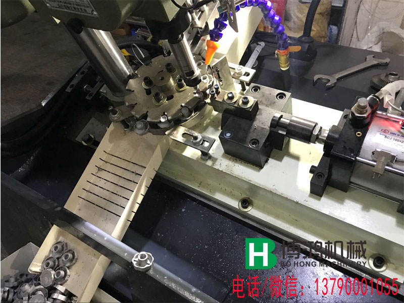 圆螺母全自动攻丝机工装实拍图片